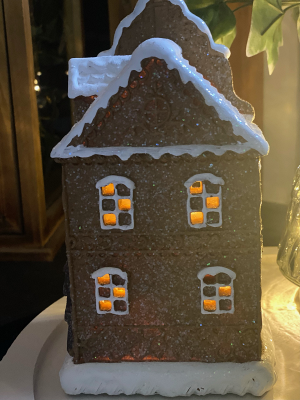 Brown Resin Light up House - Image 4